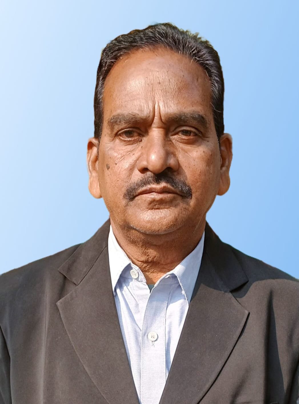 रमेश कुमार गुप्ता सेवा निवृत वनपाल     निवास महापल्ली 8889327549